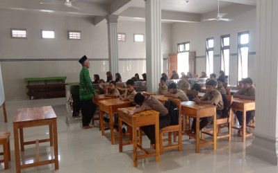 SMP IT Budi Luhur Mewujudkan Generasi Faham Agama, Cendekiawan Mandiri, dan Berkarakter Luhur di Era Global